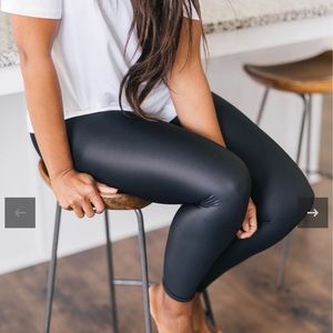 Zyia metallic leggings
